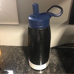 Hydrapeak Artisan Black Croc Print 32 Oz Stainless Steel Insulated Bottle